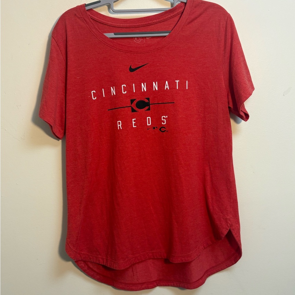 Nike Women’s Cincinnati Reds Red Graphic Tee Large MLB Baseball Top